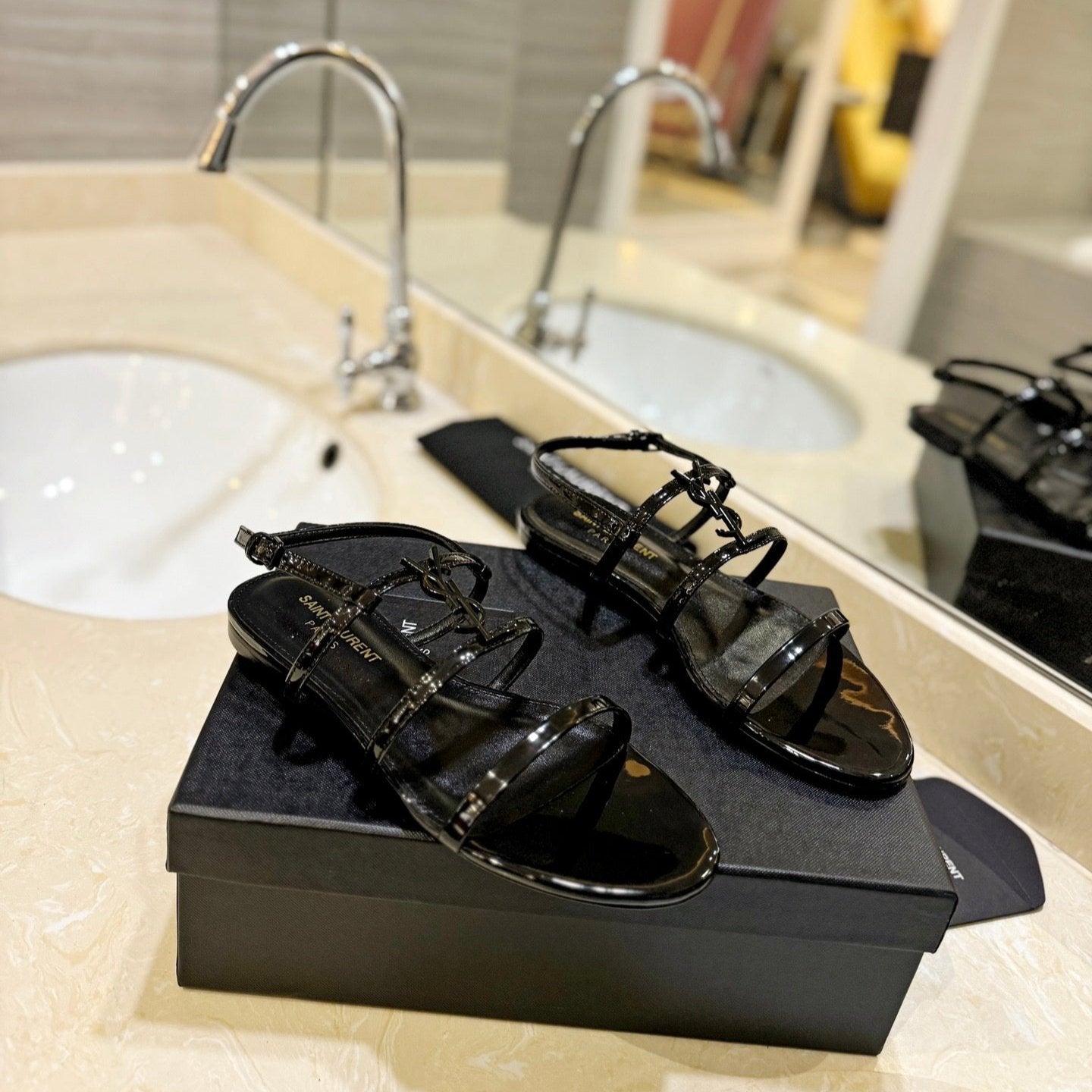 Luxury Saint Laurent SL LOGO FLAT SANDALS BLACK POLISHED CALFSKIN