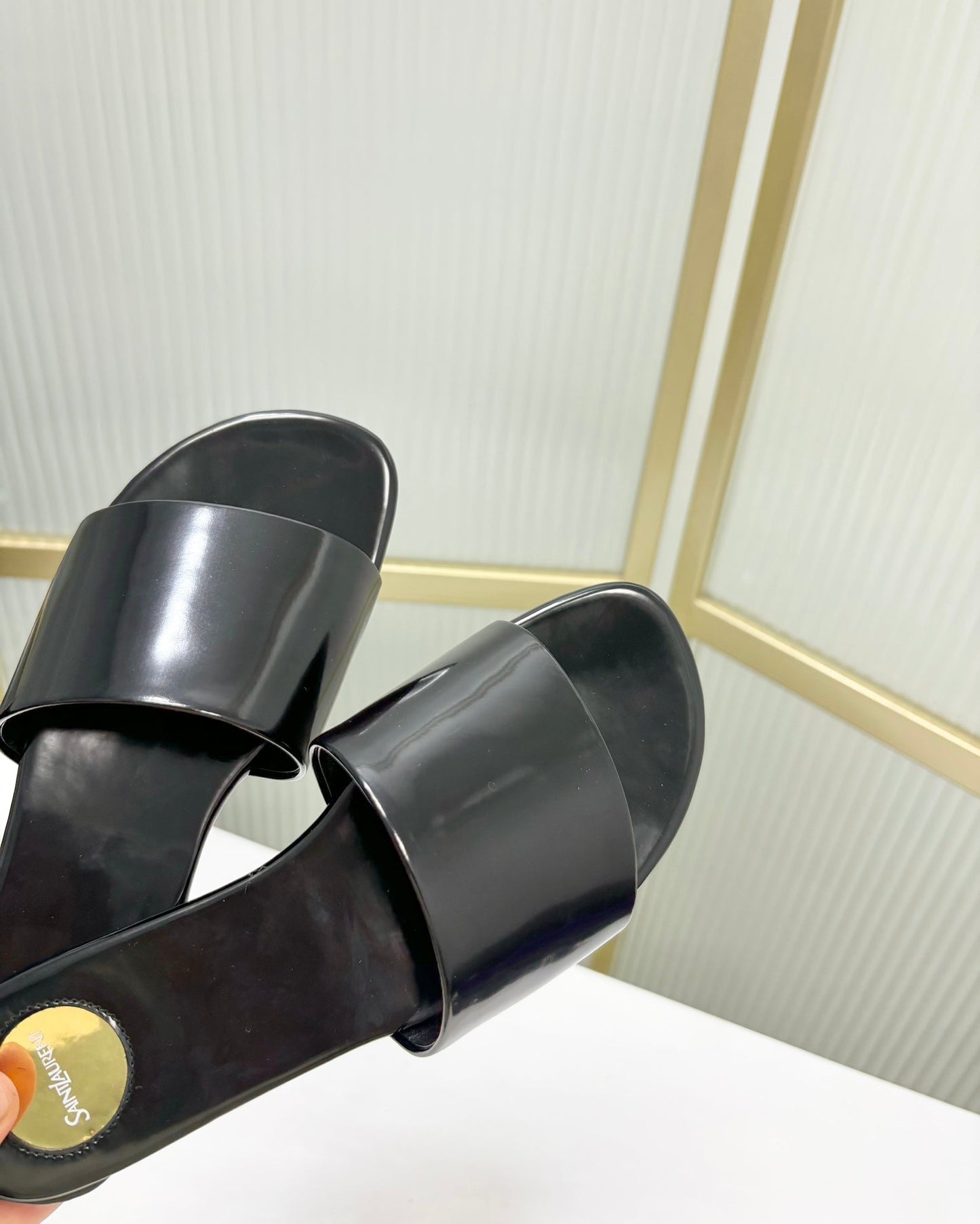 Luxury Saint Laurent CARLYLE SLIDES IN BLACK GLAZED LEATHER