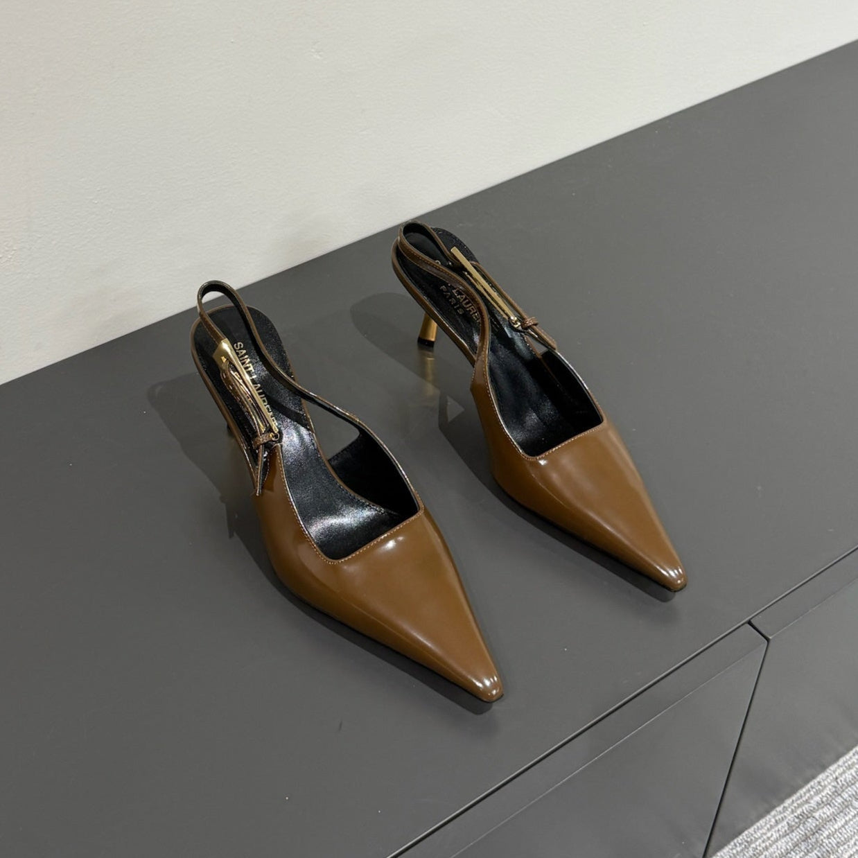 Luxury Saint Laurent LEE SLINGBACK MID PUMPS IN BARK BROWN SHINY CALFSKIN
