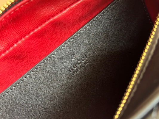 Luxury Gucci MARMONT SMALL SHOULDER BAG 24 IN BLACK CALFSKIN GOLD HARDWARE