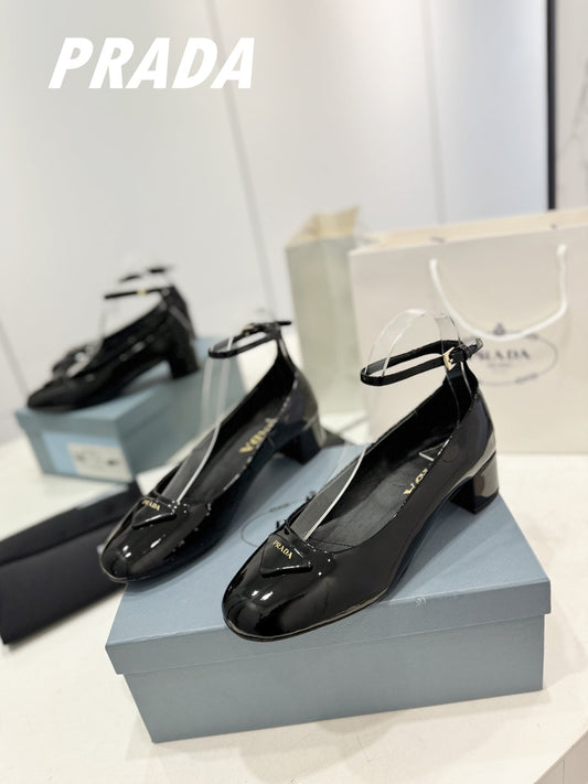Luxury PradaPumps 40 Square Sole Black Patent Leather