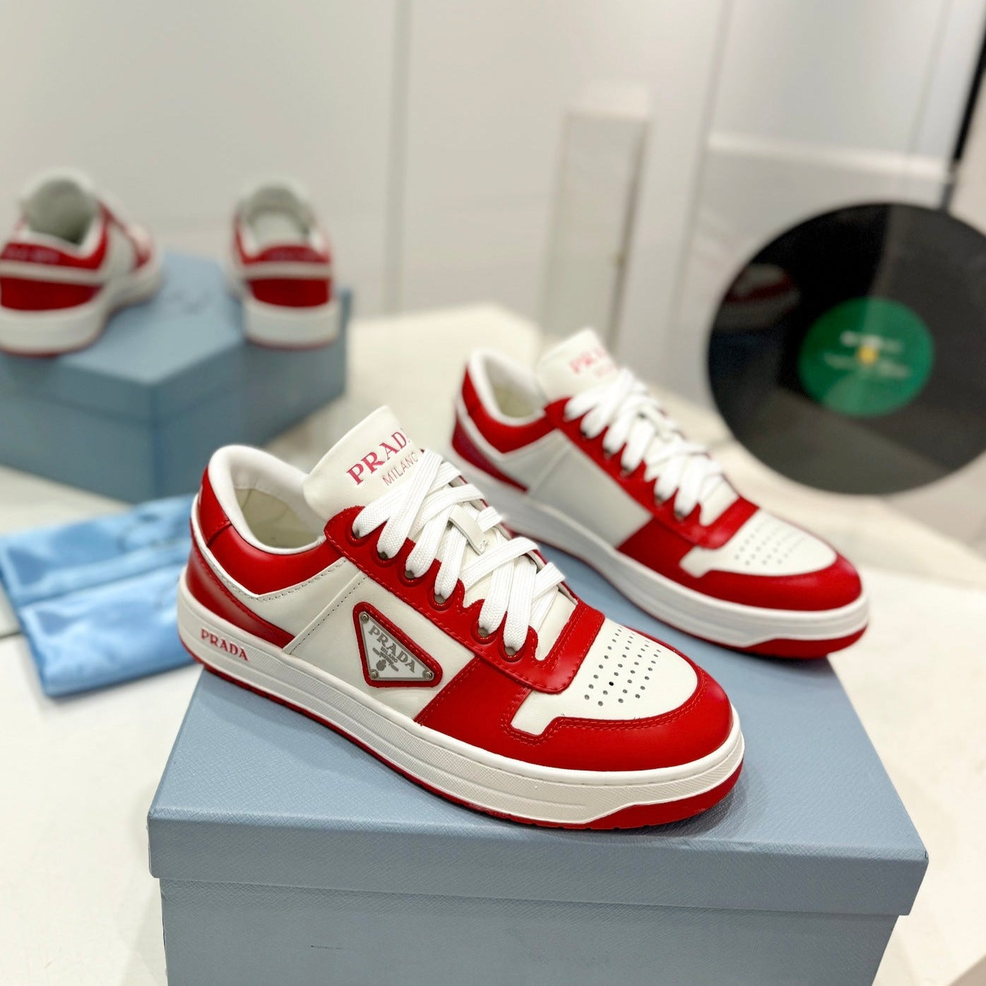 Luxury PradaDOWNTOWN NAPPA SNEAKERS WHITE AND RED CALFSKIN