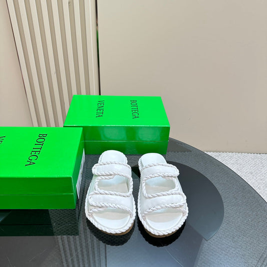 Luxury Bottega Veneta jack flat mule white lambskin
