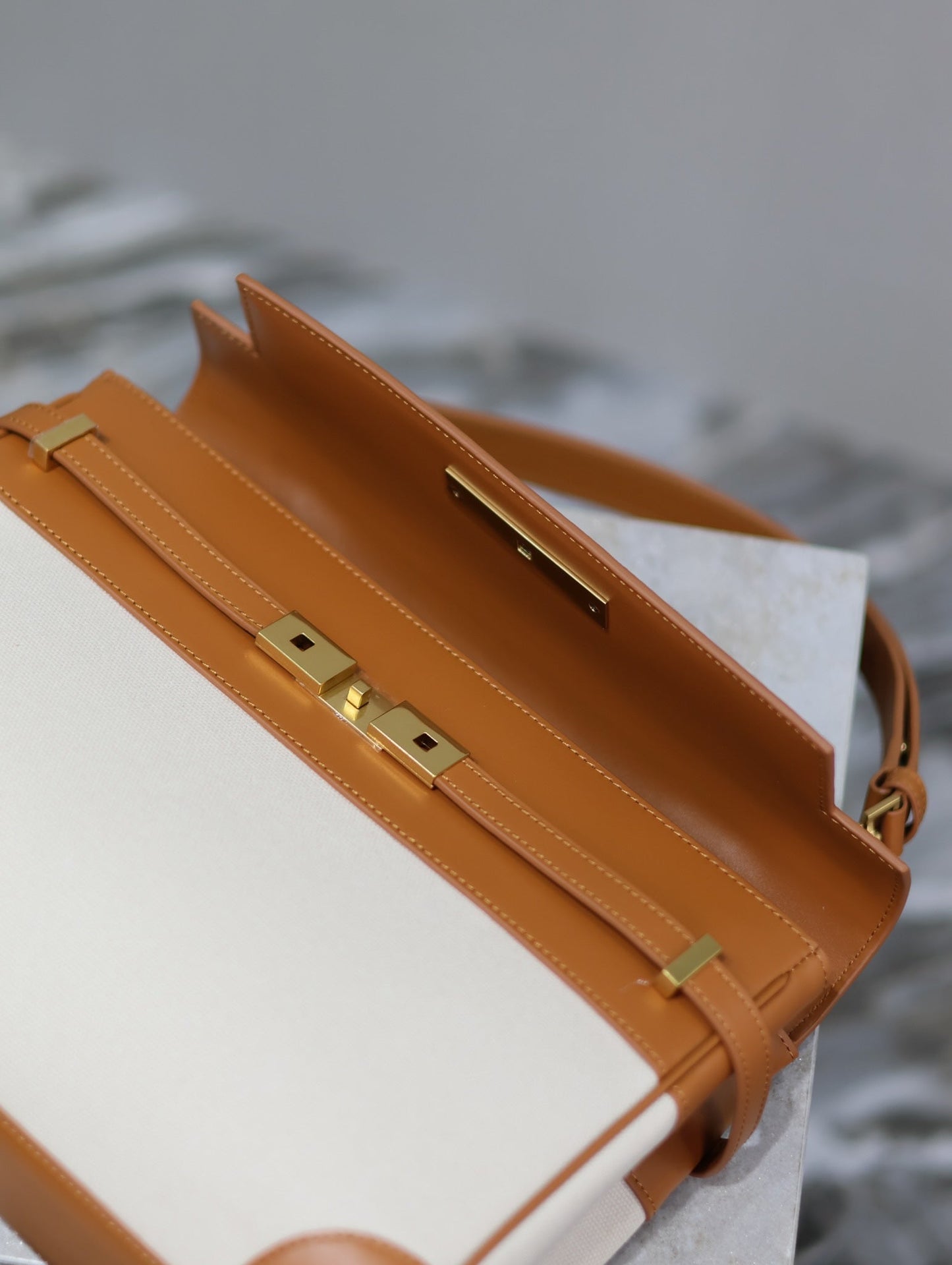 Luxury Saint Laurent MANHATTAN HANDBAG 32 IN BROWN CALFSKIN AND WHITE CANVAS GOLD HARDWARE