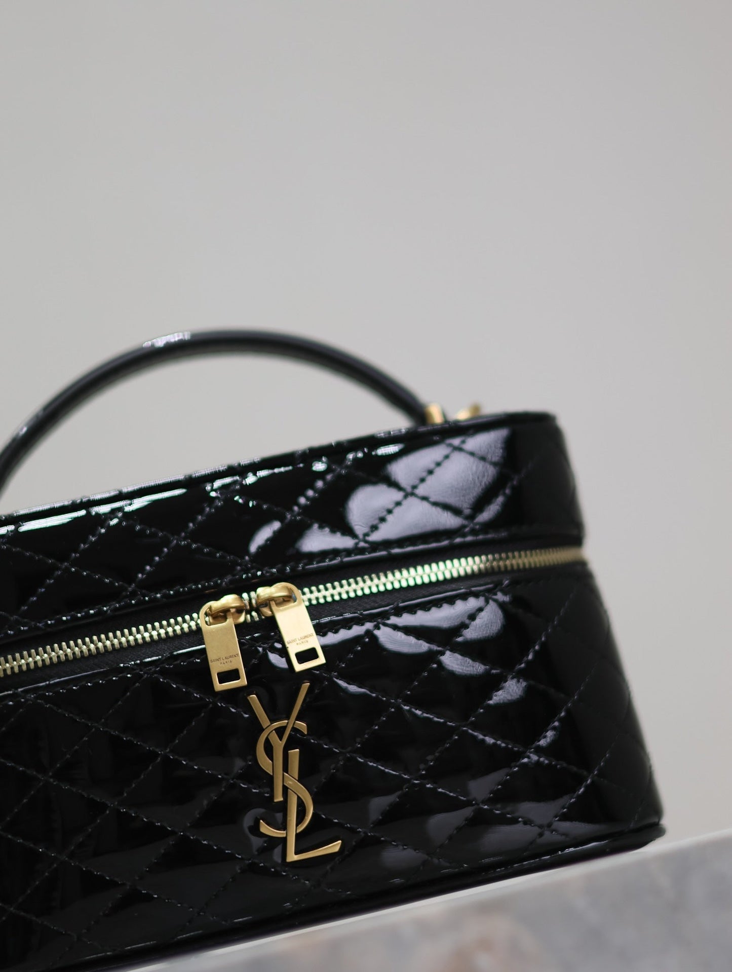 Luxury Saint Laurent GABY MINI VANITY 18 IN BLACK GLOSSY LAMBSKIN GOLD HARDWARE
