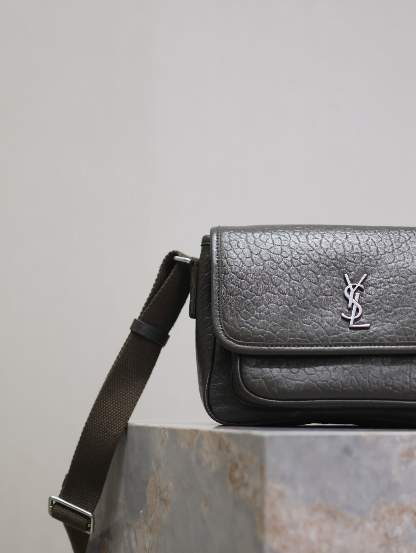 Luxury Saint Laurent NIKI BABY 22 IN UNIFORM GREEN LAMBSKIN SILVER LOGO
