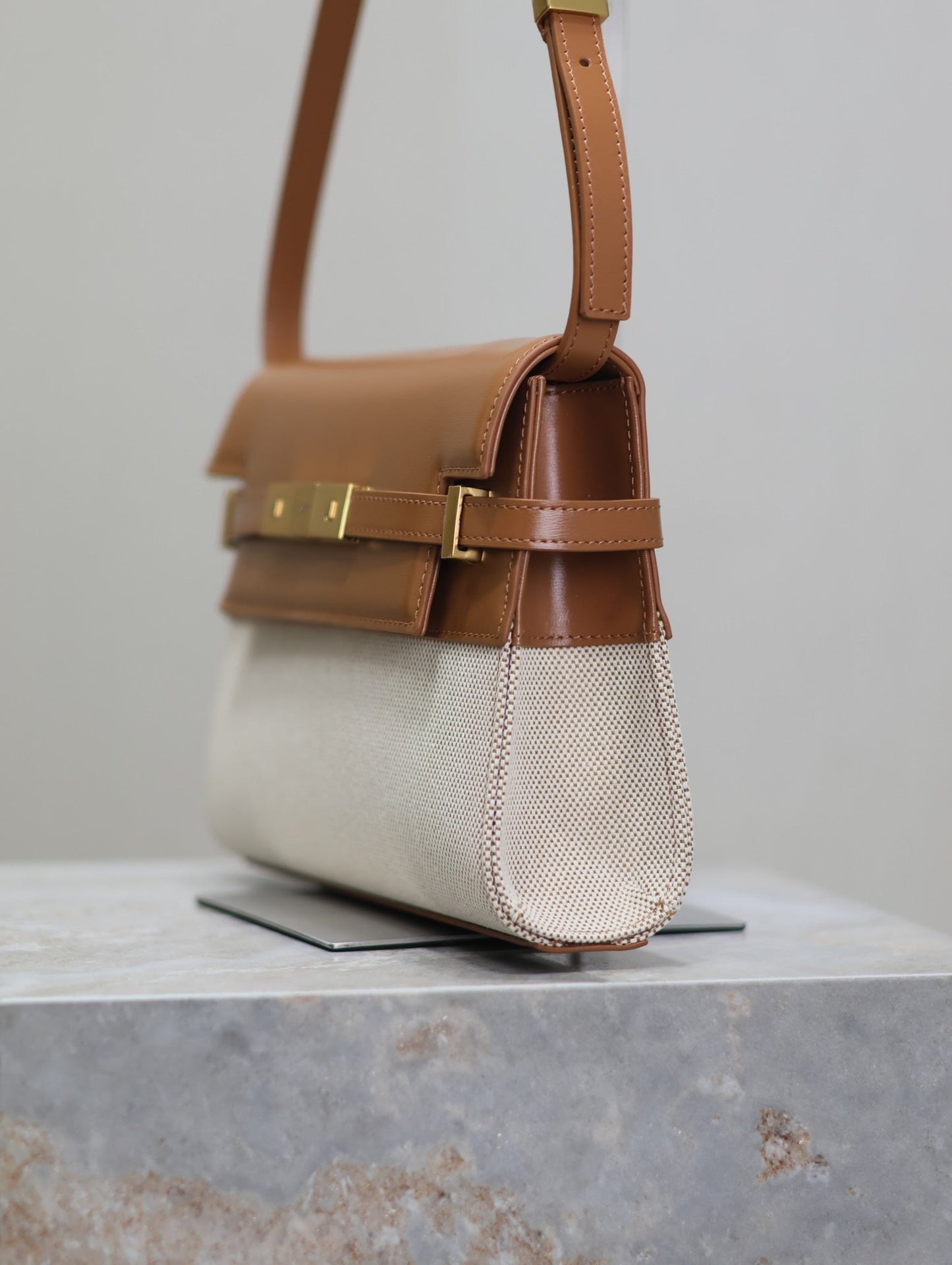 Luxury Saint Laurent MANHATTAN SMALL 24 IN WHITE CANVAS AND BROWN CALFSKIN GOLD HARDWARE