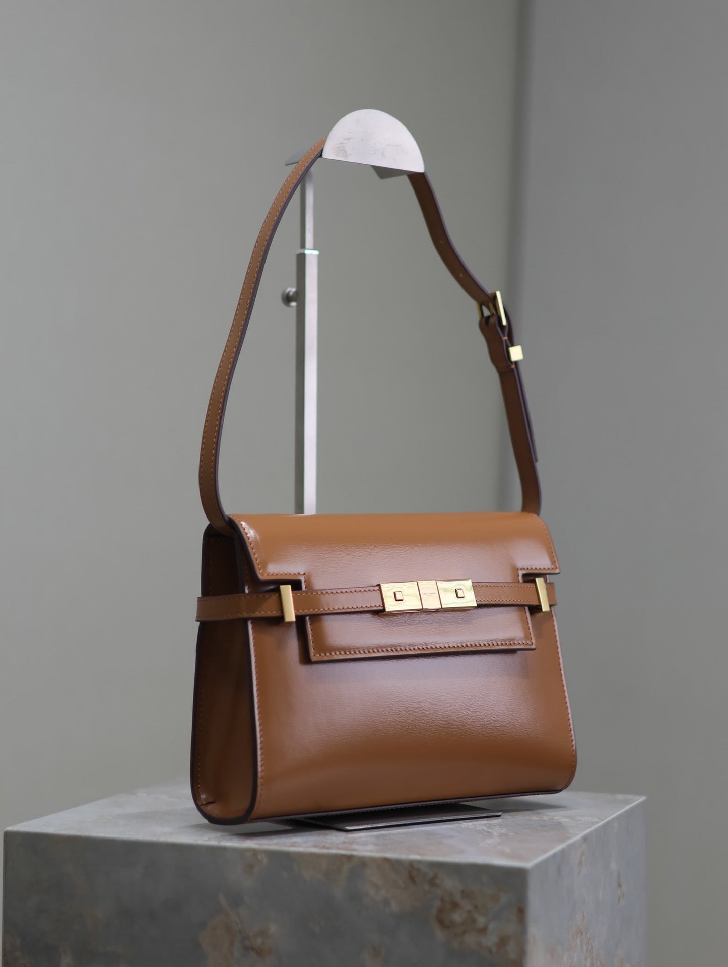 Luxury Saint Laurent MANHATTAN SMALL 24 IN BRONZE BROWN CALFSKIN GOLD HARDWARE