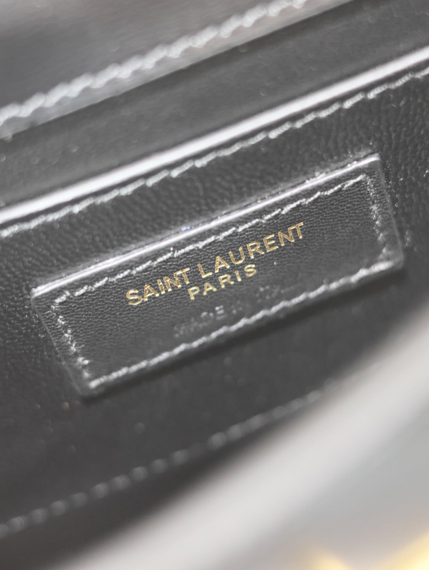 Luxury Saint Laurent MANHATTAN MINI 19 IN BLACK SMOOTH LAMBSKIN GOLD BUCKLE