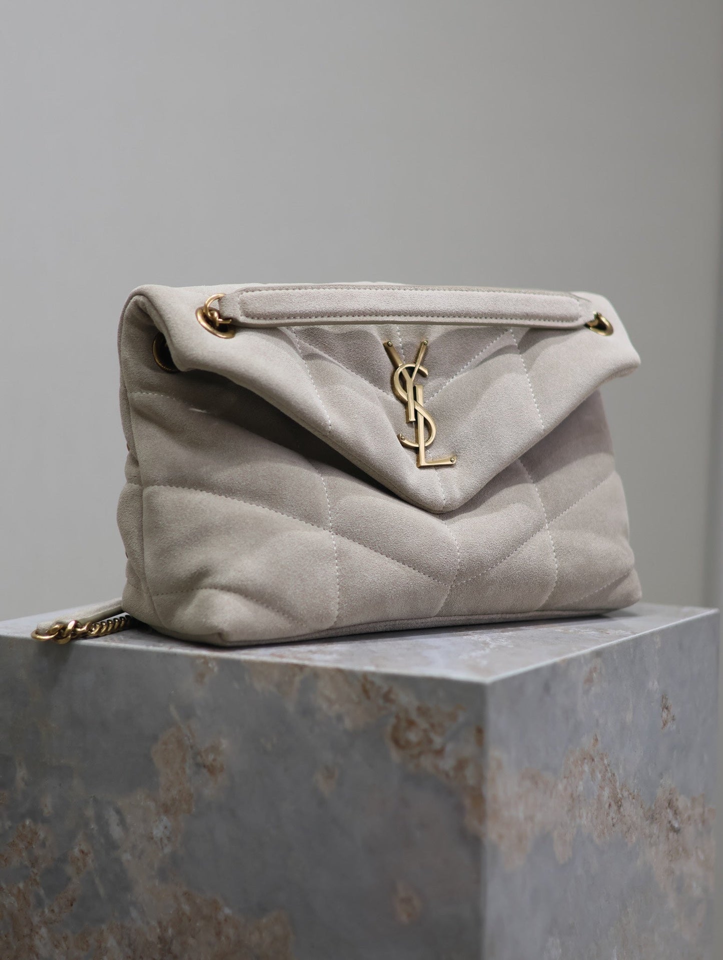 Luxury Saint Laurent PUFFER BAG 29 IN OYSTER TAN SUEDE GOLD HARDWARE