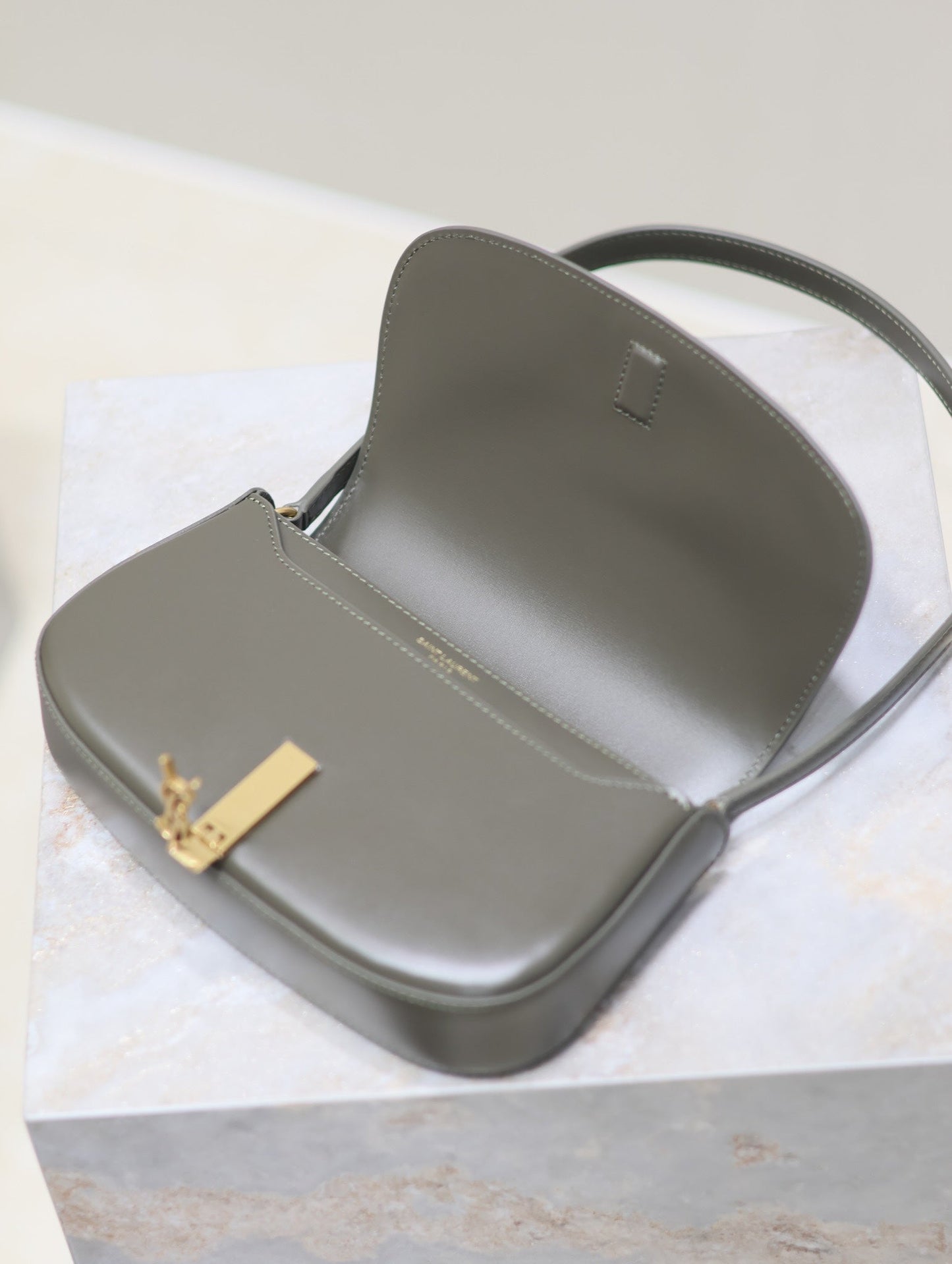 Luxury Saint Laurent MINI VOLTAIRE IN BOX 17 IN KOMBU GREEN CALFSKIN GOLD LOGO