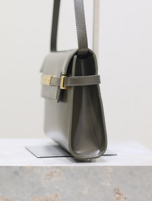 Luxury Saint Laurent MANHATTAN IN BOX SMALL 24 IN KOMBU GREEN CALFSKIN GOLD HARDWARE