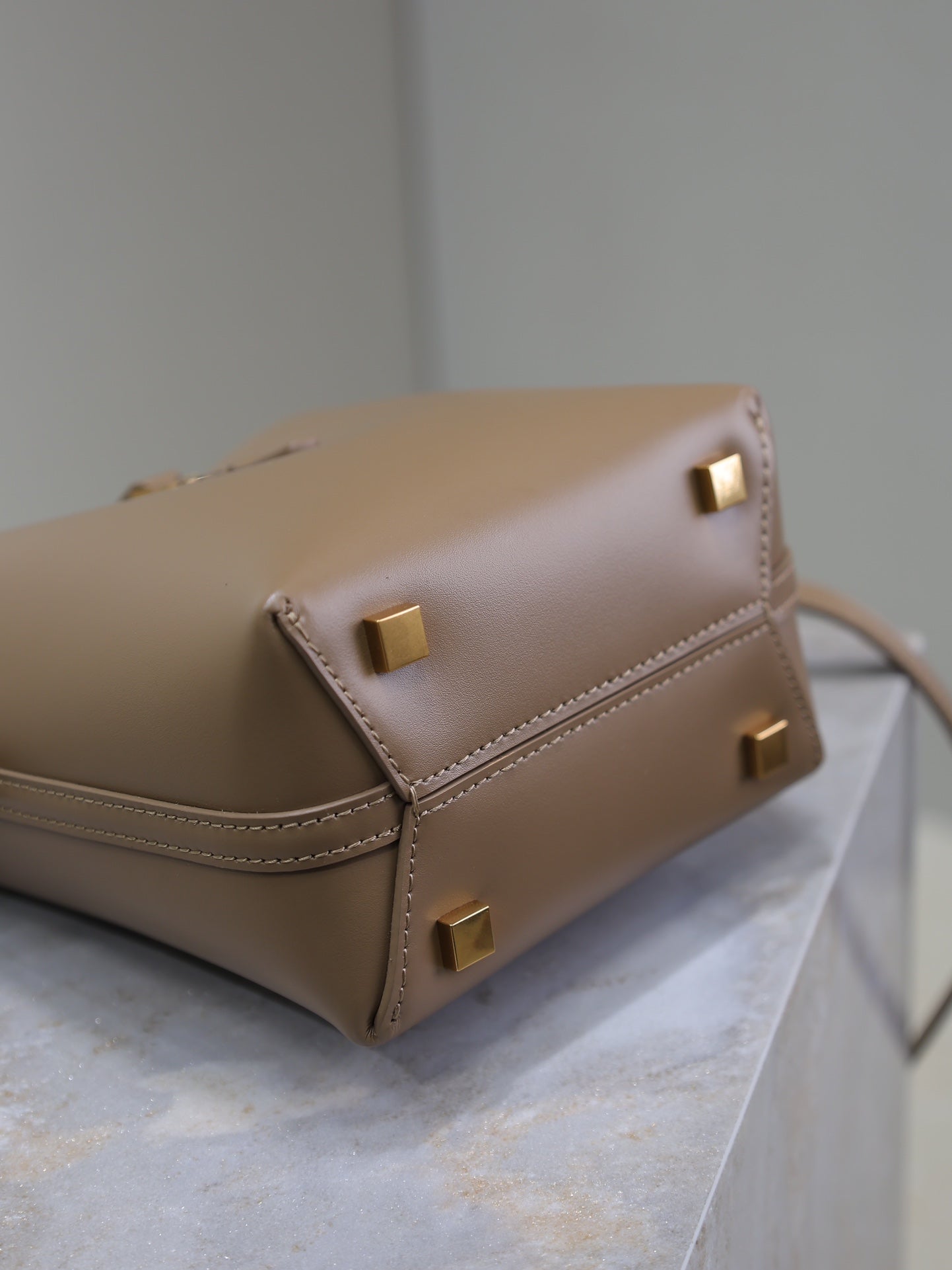 Luxury Saint Laurent LE 37 MINI BUCKET BAG 15 IN BROWN CALFSKIN GOLD HARDWARE