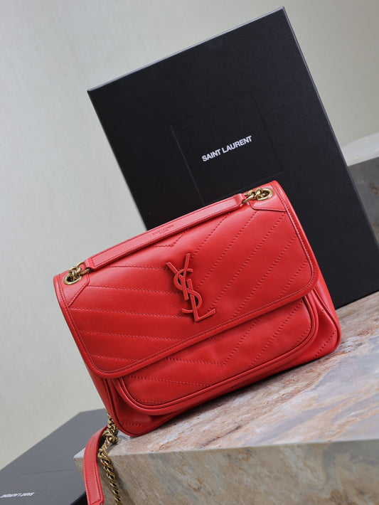 Luxury Saint Laurent NIKI MEDIUM 28 IN CLASSIC RED LAMBSKIN GOLD HARDWARE
