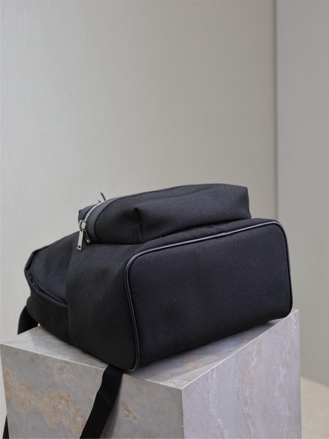 Luxury Saint Laurent CITY BACKPACK 35 IN BLACK CANVAS