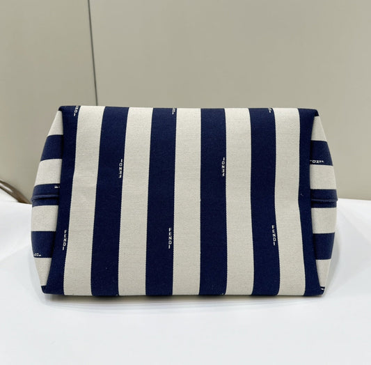 Luxury FendiLARGE ROLL 33 IN MIDNIGHT BLUE MIX WHITE JACQUARD FABRIC
