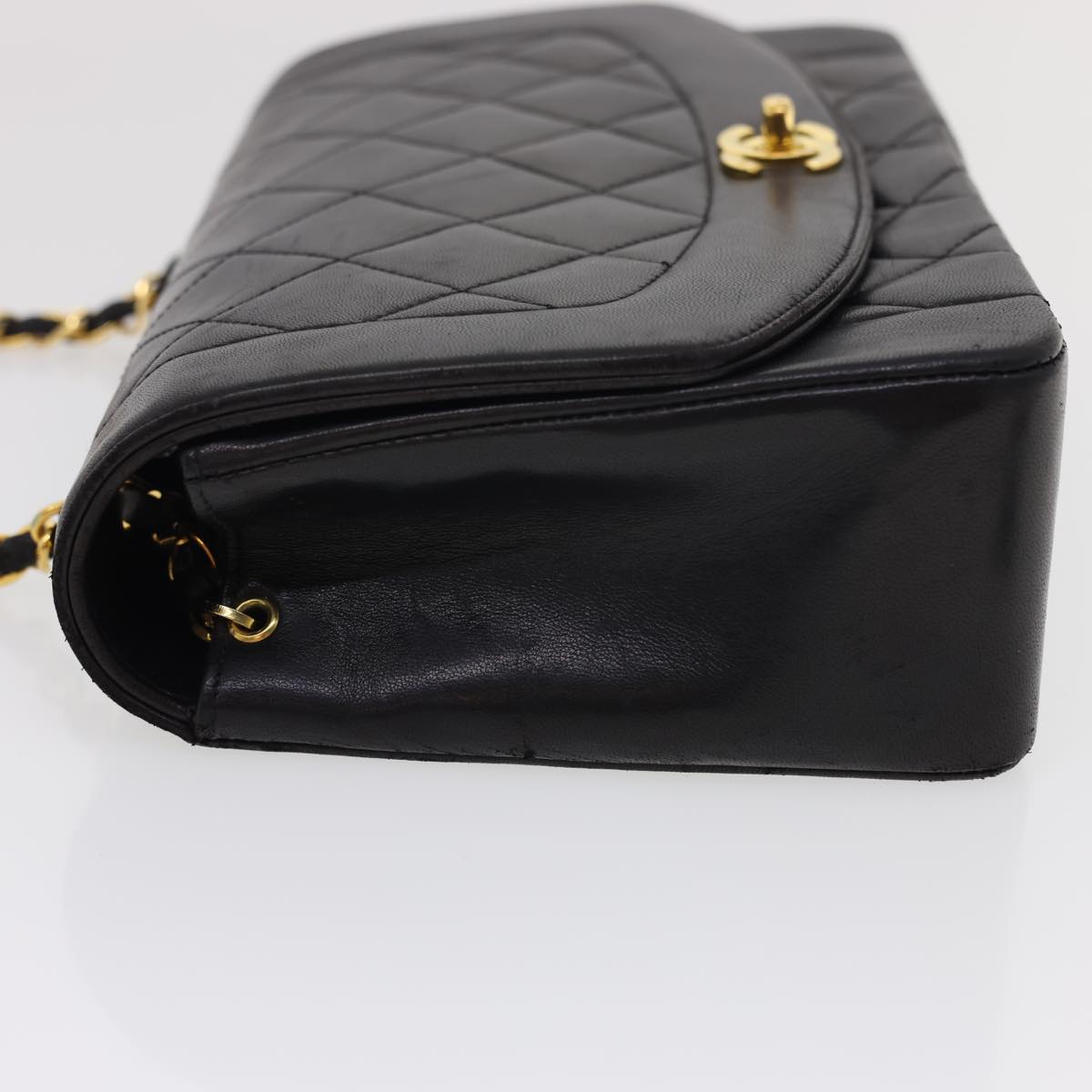 Luxury Chanel Chain Turn Lock Diana Matelasse Shoulder Bag Lamb Skin Black rz036A