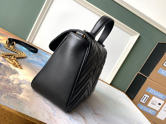 Luxury Gucci GG Marmont 26.5cm Black Calfskin Gold Hardware