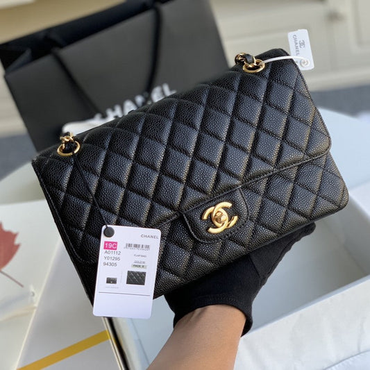 Luxury Chanel MEDIUM FLAP BAG 25CM BLACK CAVIAR GOLD HARDWARE