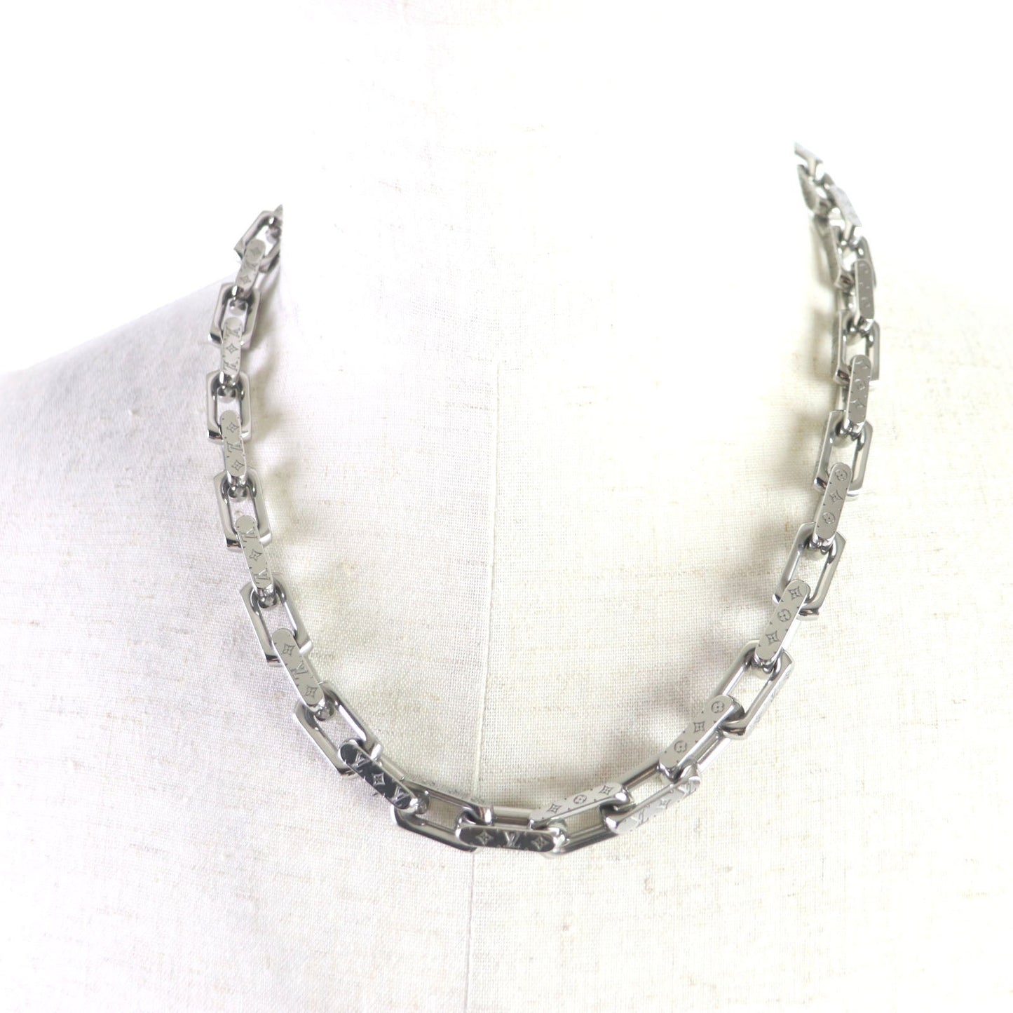 LOUIS VUITTON Necklace M00307 metal Silver Collier Chain Monogram Necklace