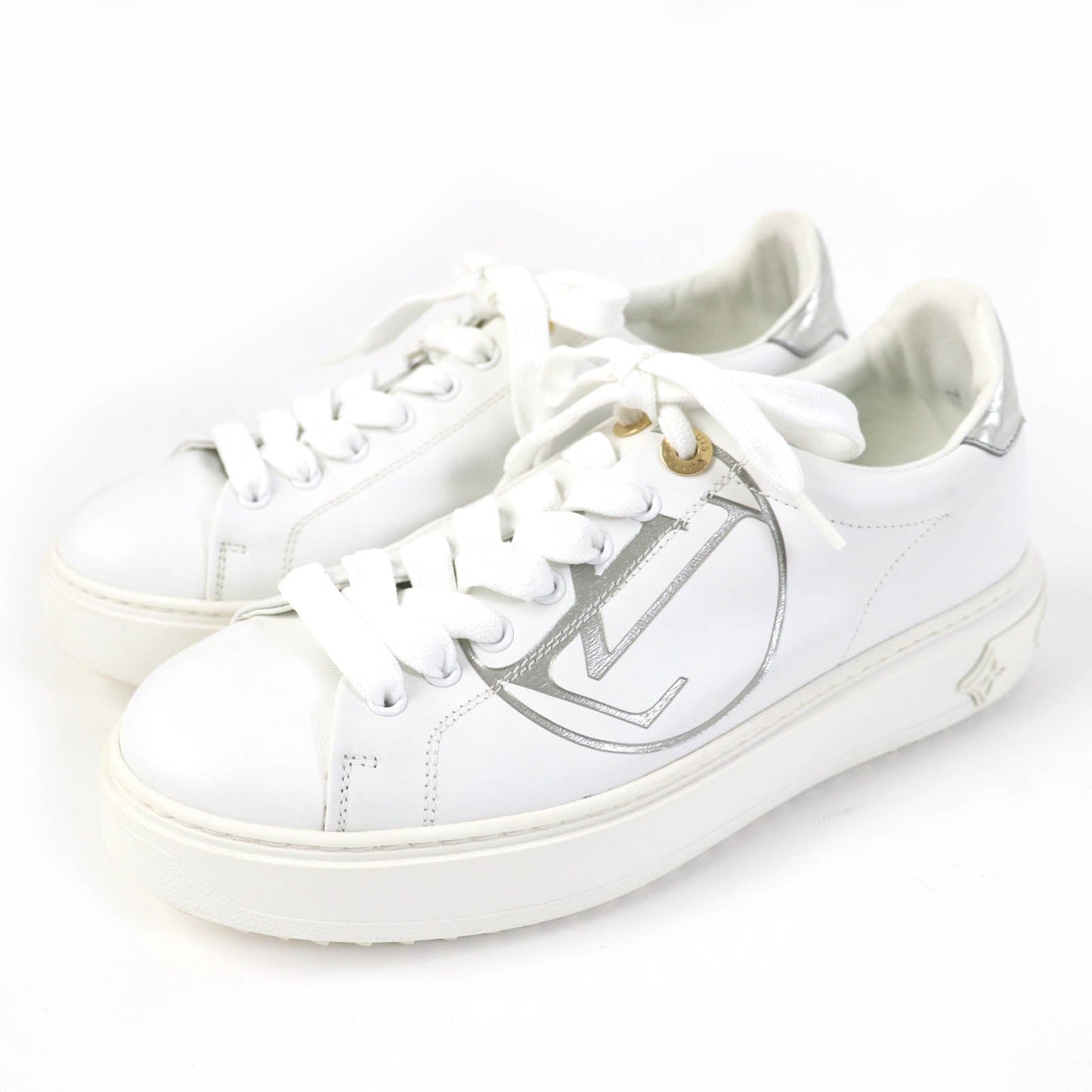 LOUIS VUITTON Low cut sneakers leather white timeout line 37.5