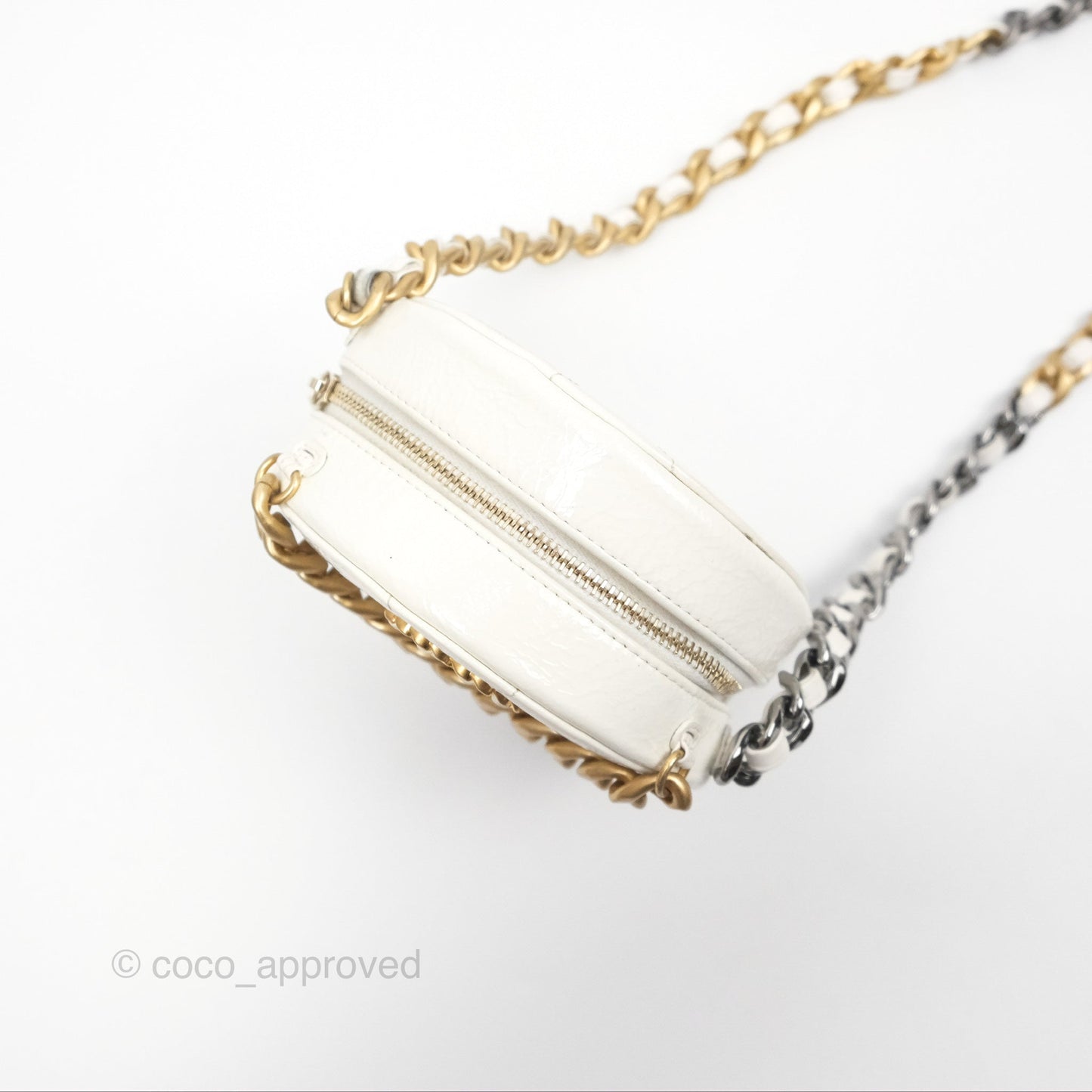 Chanel 19 Round Clutch With Chain White Glazed Calfskin Mixed Hardware