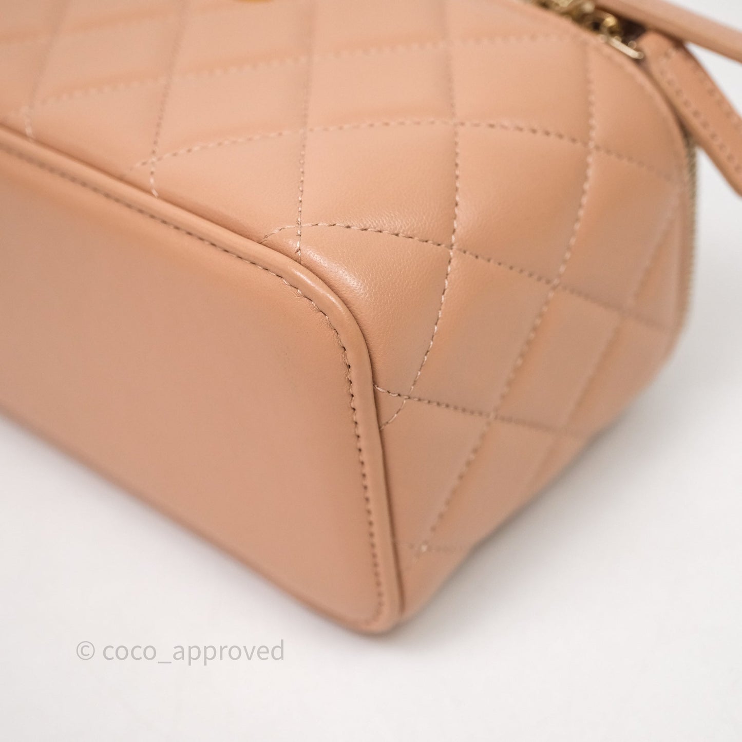 Chanel Vanity Rectangular Top Handle Beige Lambskin Aged Gold Hardware