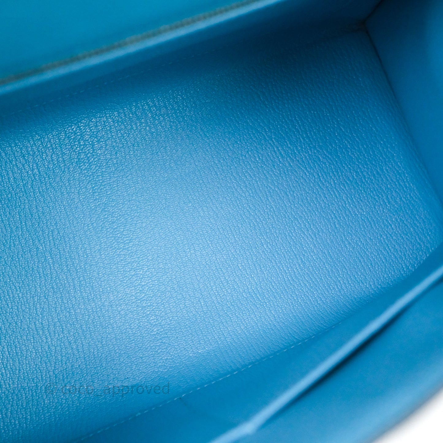 Hermès Kelly 28 Bleu du Nord P3 Epsom Gold Hardware