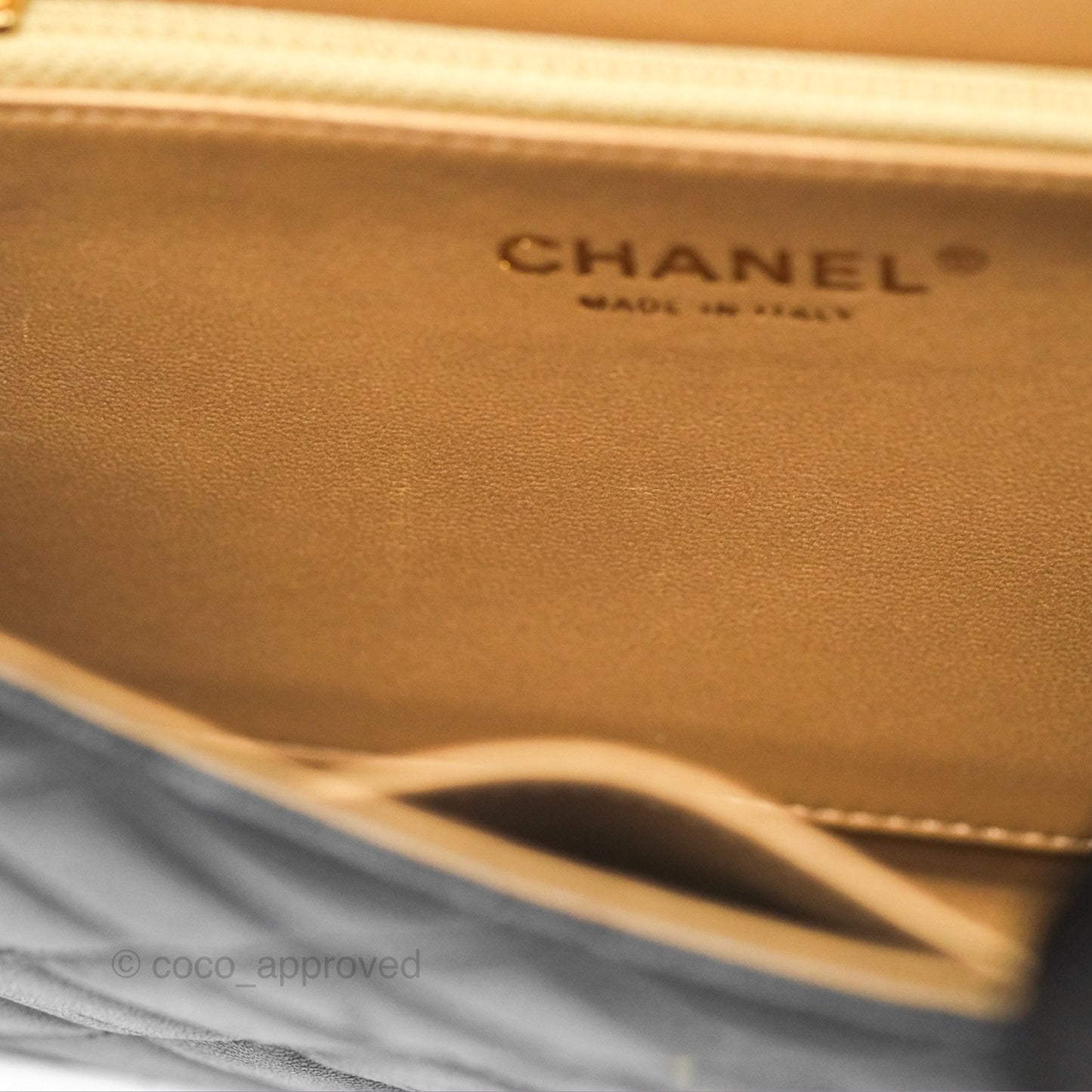 Chanel Small Chic Pearls Flap Quilted Black Goatskin Aged Gold Hardware
