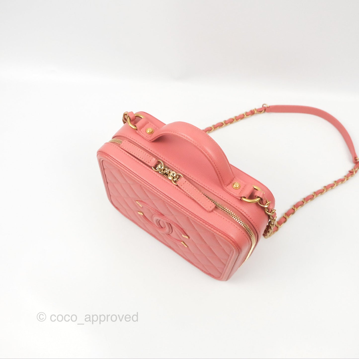 Chanel Quilted Medium CC Filigree Vanity Case Pink Caviar Gold Hardware