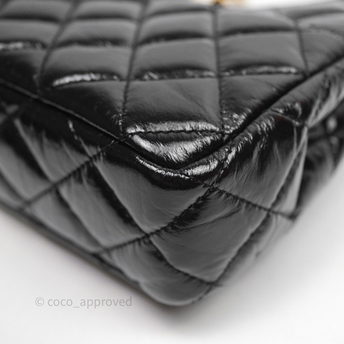 Chanel Small Wavy CC Hobo Black Shiny Crumpled Calfskin Aged Gold Hardware 23C