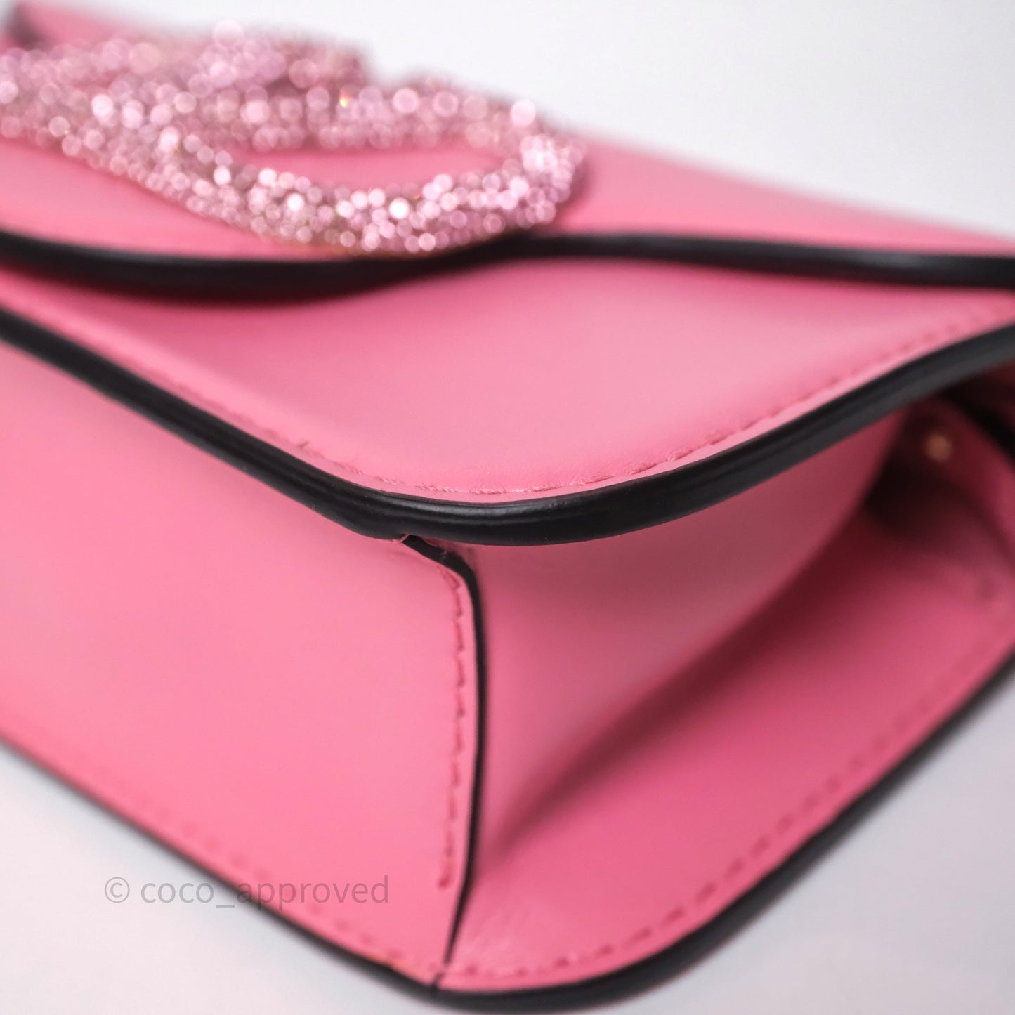 Valentino Garavani Locò Small Shoulder Bag Pink Calfskin Gold Hardware