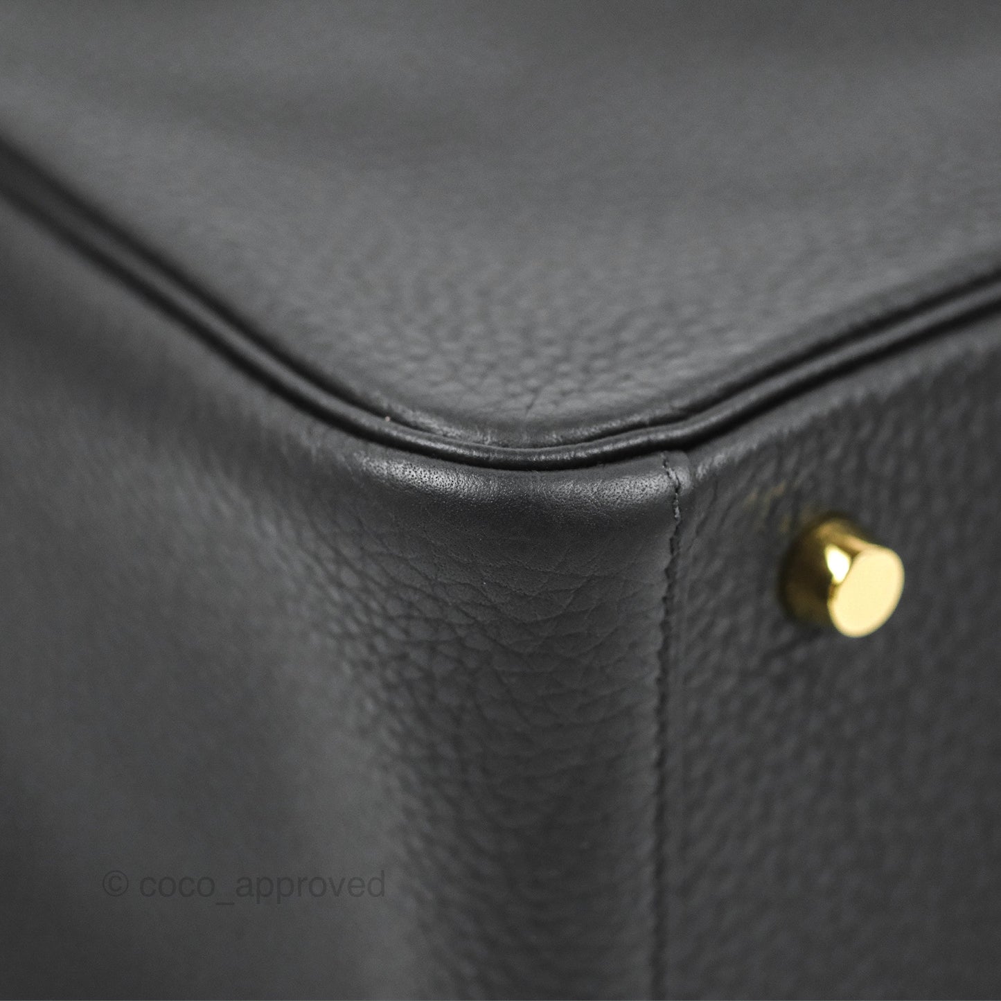 Hermès Lindy 26 Black Clemence Gold Hardware