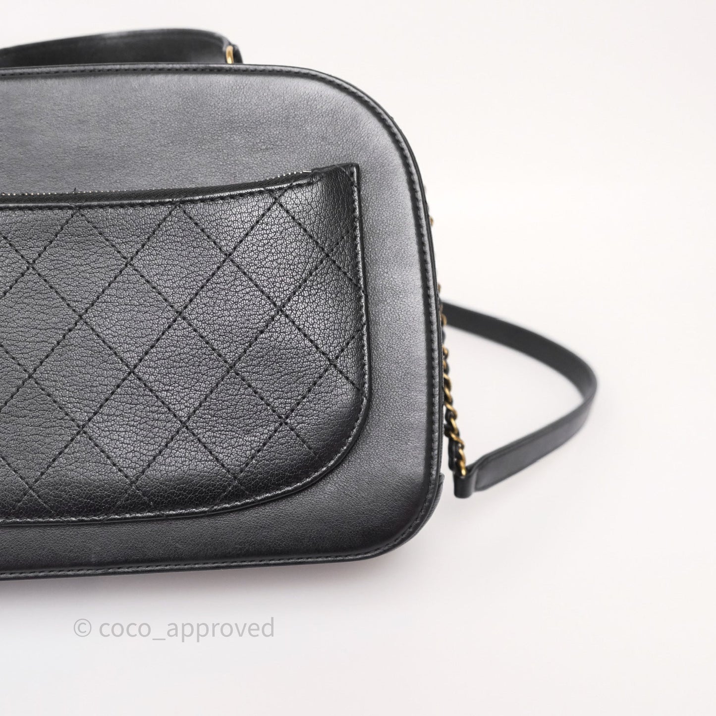 Chanel Coco Curve Vanity Black Calfskin & Goatskin Antique Gold Hardware