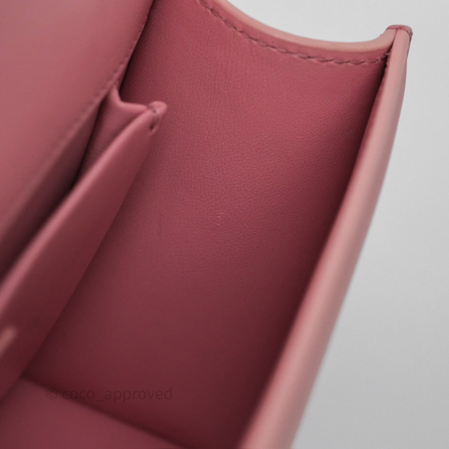 Dior 30 Montaigne East-West Chain Bag Pink
