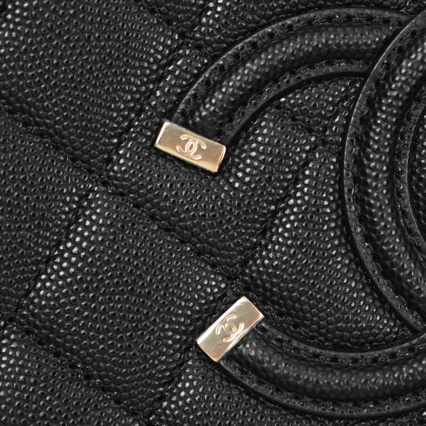 Chanel Quilted Medium CC Filigree Vanity Case Black Caviar Gold Hardware