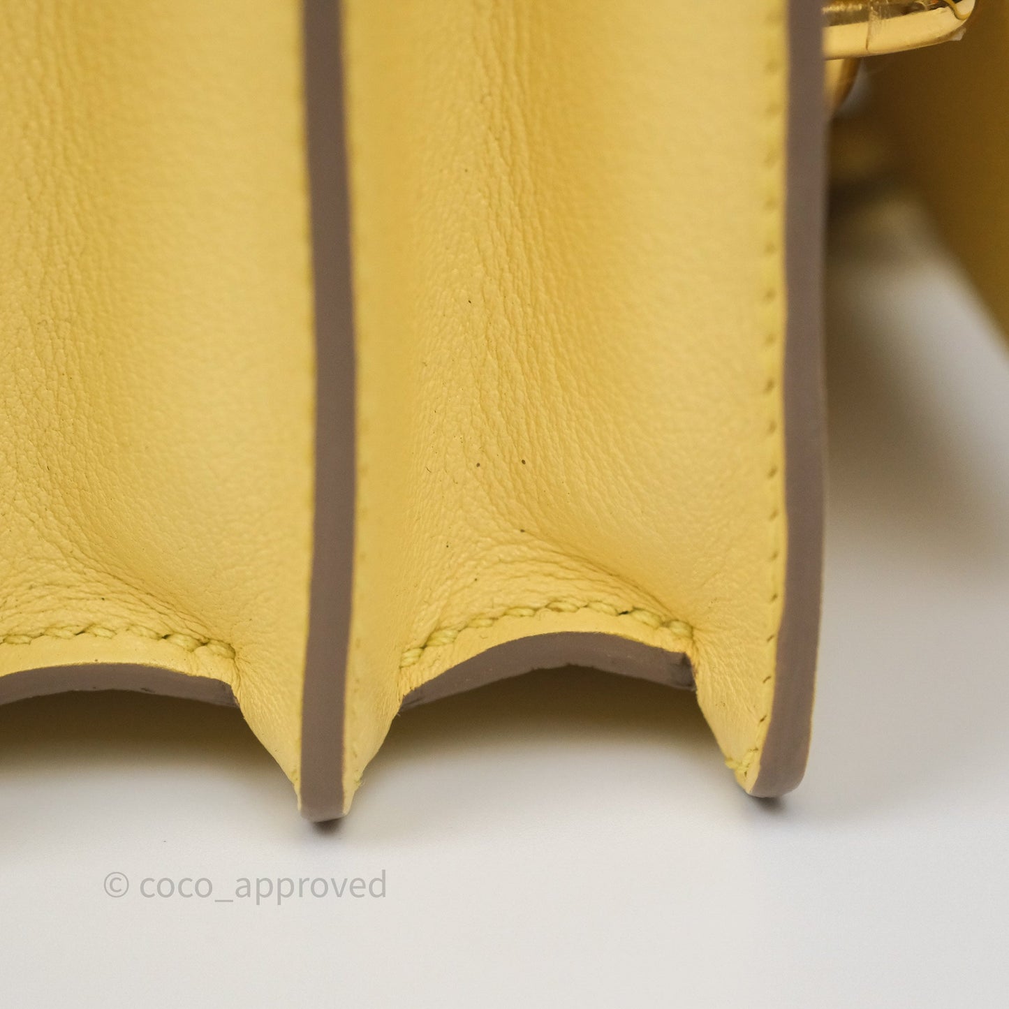 Hermès Roulis Mini 18 Jaune Poussin 1Z Swift Gold Hardware