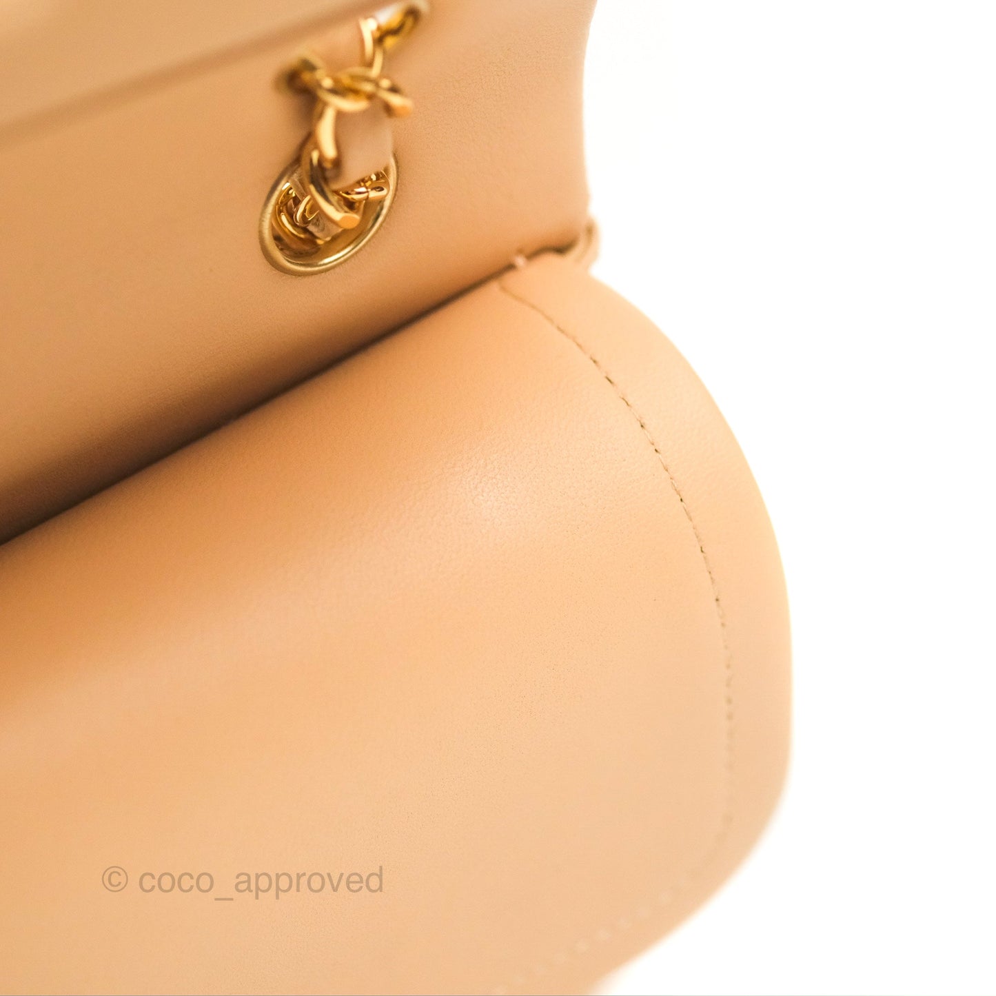 Chanel Classic M/L Medium Flap Quilted Beige Lambskin Gold Hardware