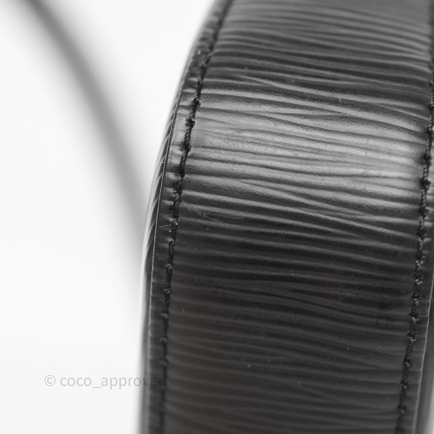 Louis Vuitton Pochette Black Epi