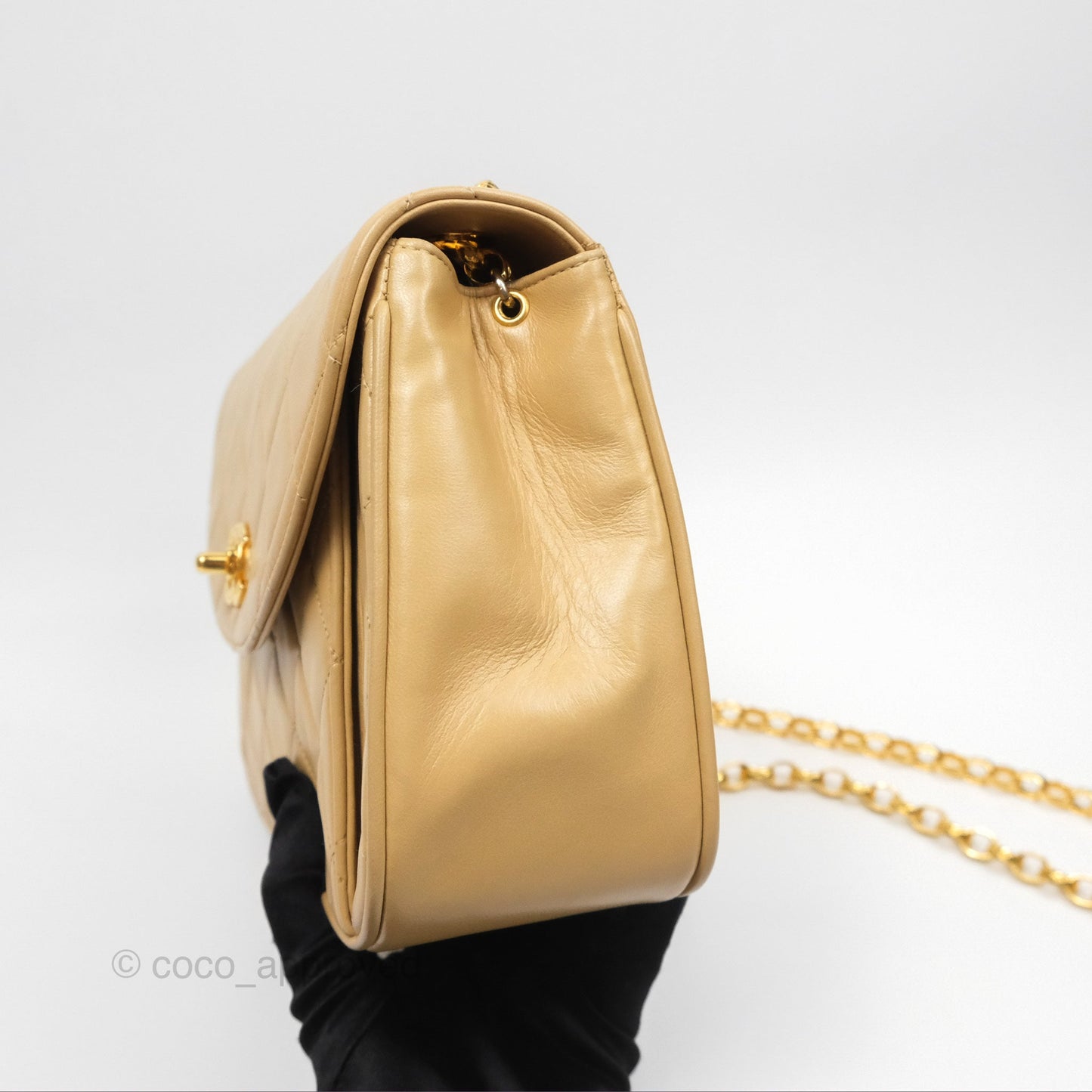 Chanel Vintage Flap Bag Beige Lambskin Gold Hardware