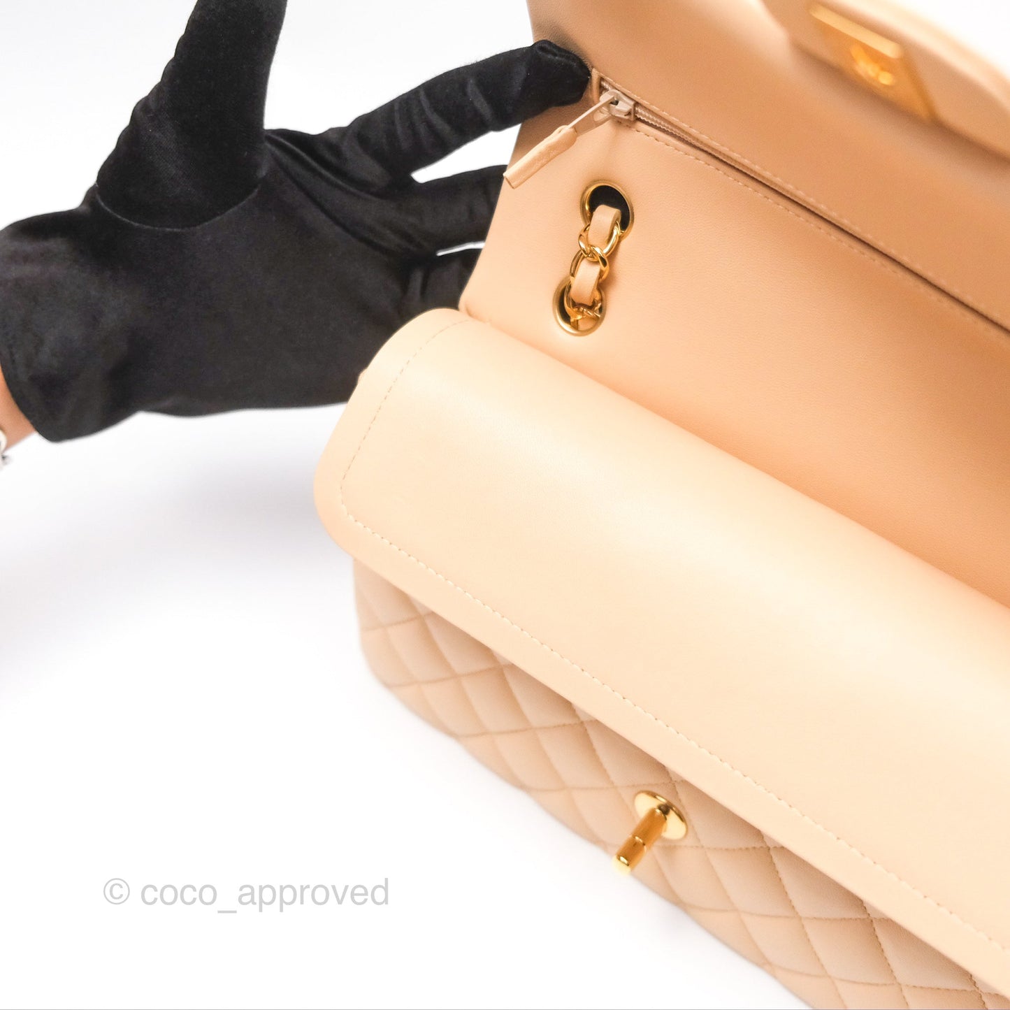 Chanel Classic M/L Medium Flap Quilted Beige Lambskin Gold Hardware