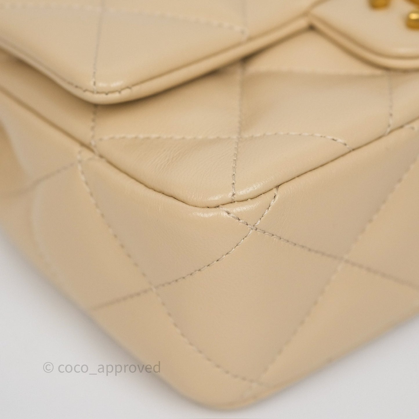 Chanel Sweetheart Mini Flap Beige Shiny Lambskin Aged Gold Hardware