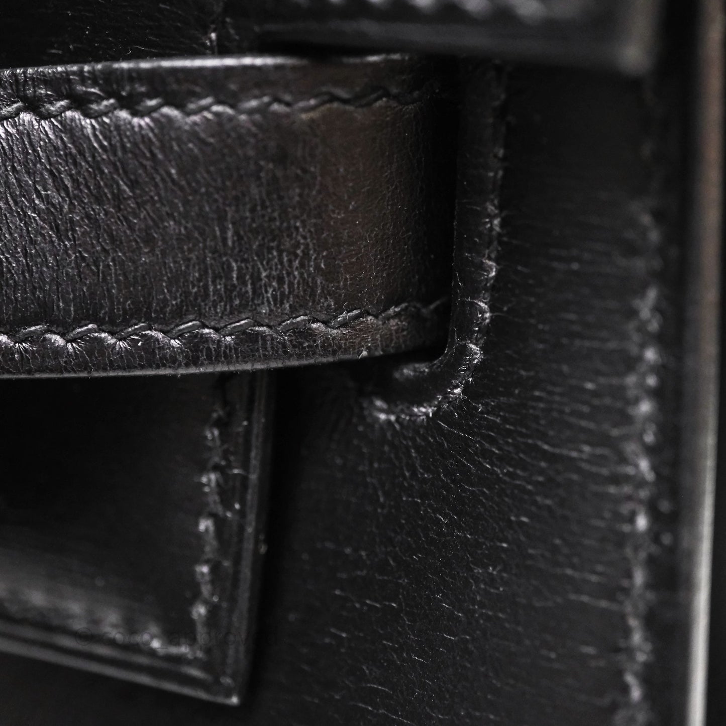 Hermès Vintage Kelly 28 Sellier Black Noir 89 Box Leather Gold Hardware