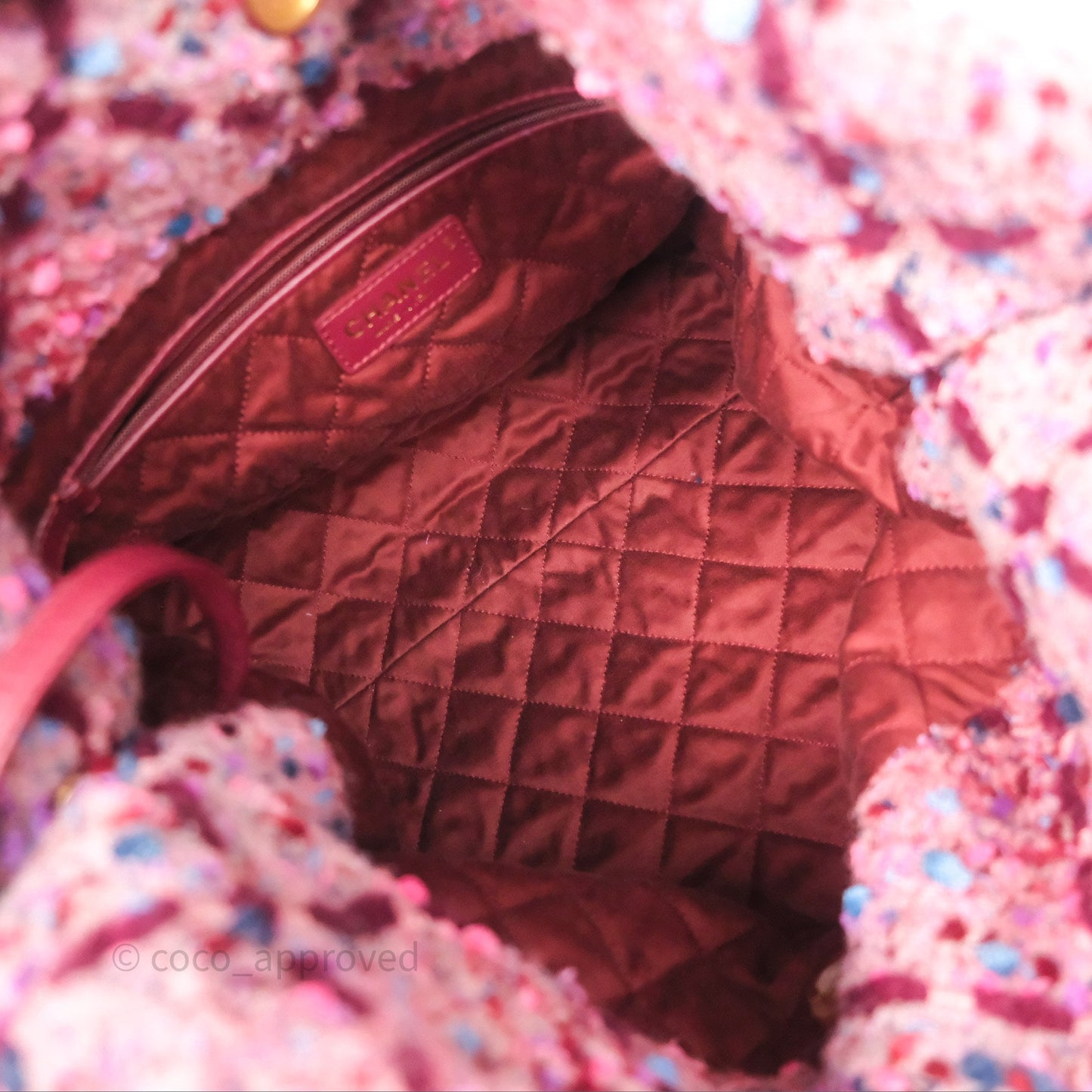 Chanel 22 Medium Tweed Pink Aged Gold Hardware