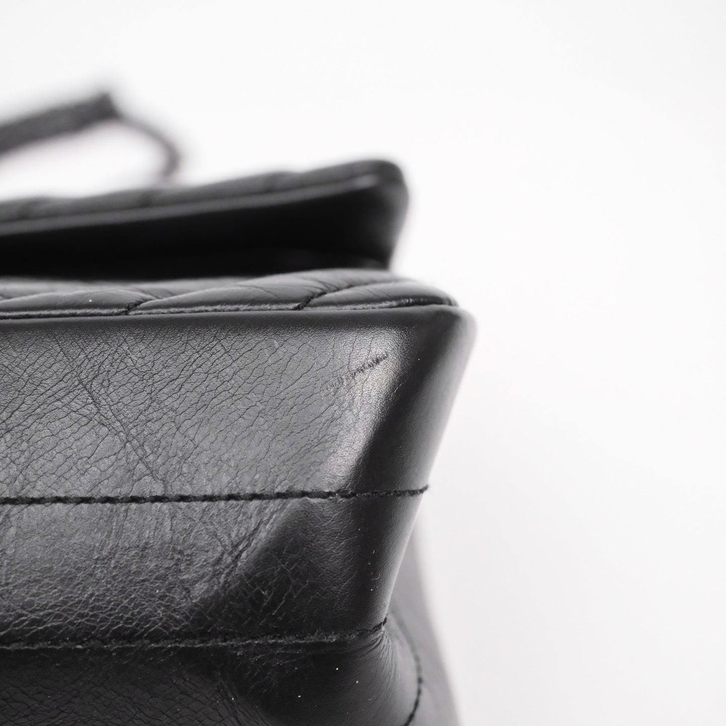 Chanel Reissue 225 Chevron Aged Calfskin So Black