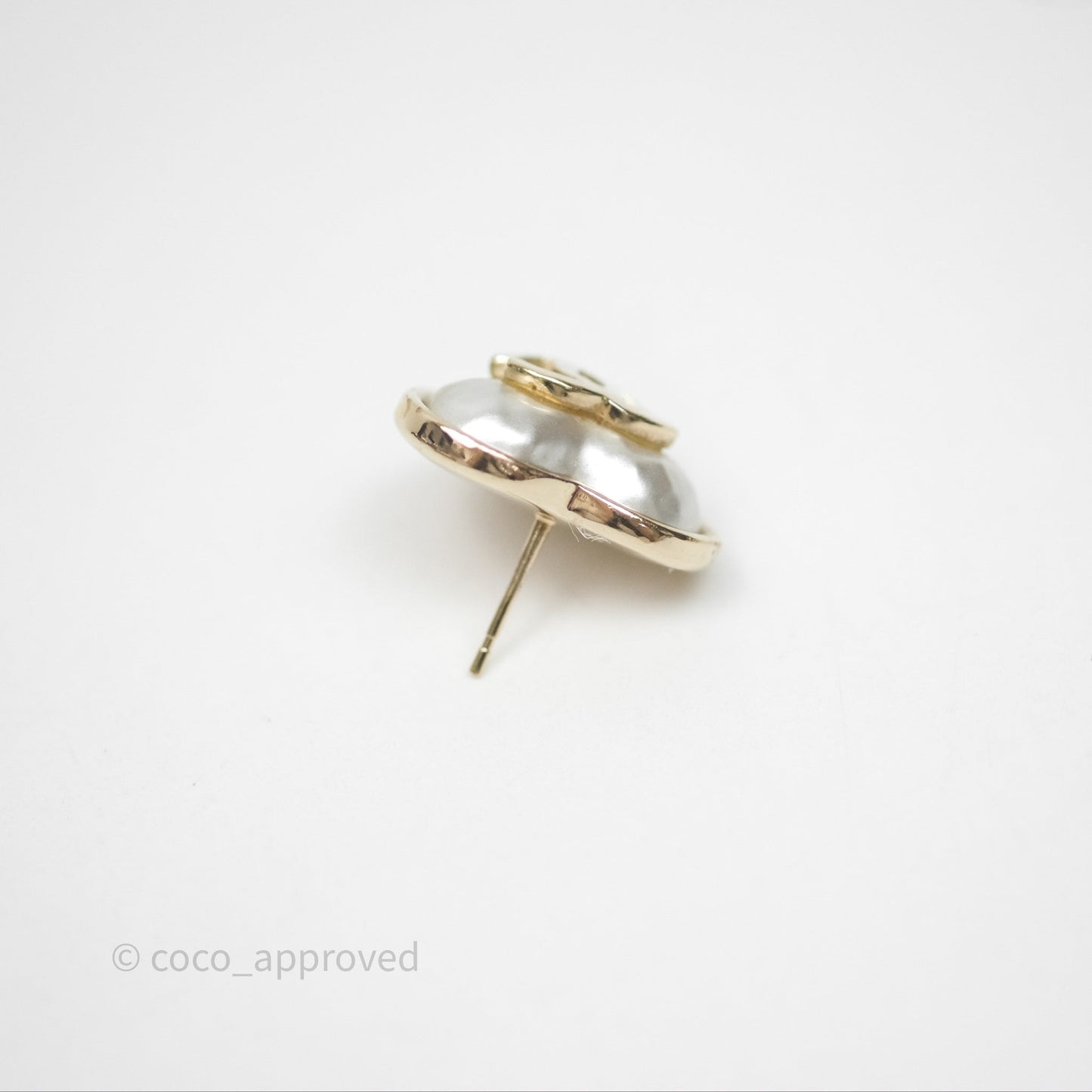 Chanel Pearl CC Heart Earrings Gold Tone 22C