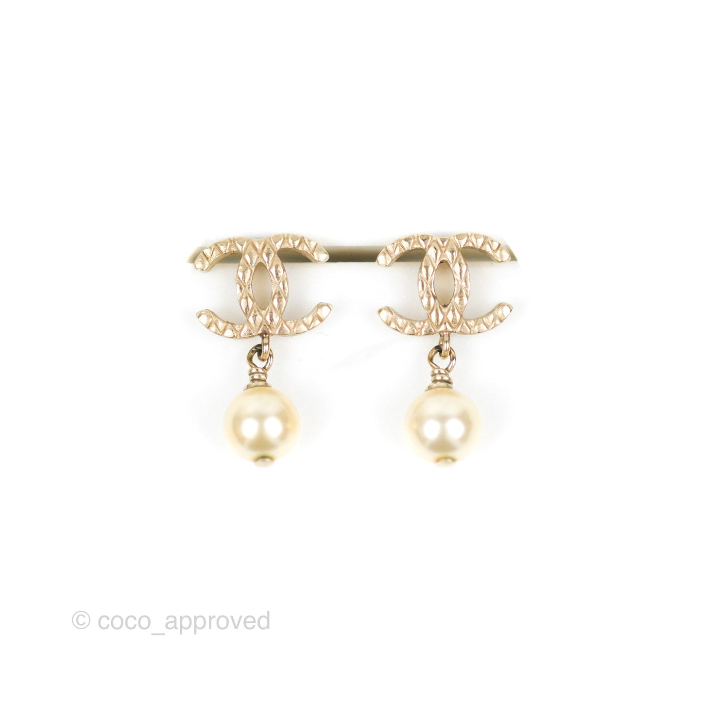 Chanel CC Pearl Drop Earrings Gold Tone 10A