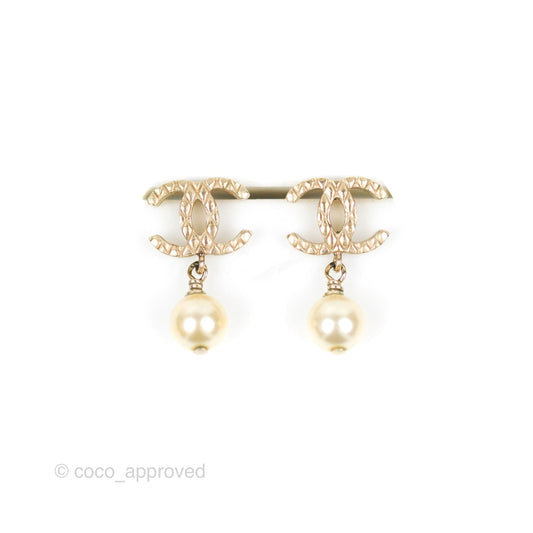 Chanel CC Pearl Drop Earrings Gold Tone 10A