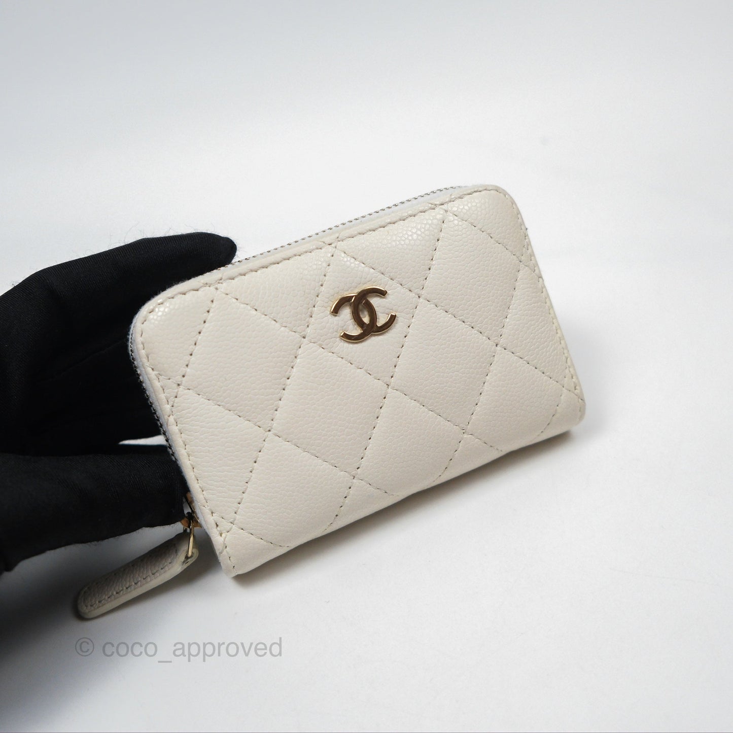 Chanel Classic Zipped Coin Purse White Caviar Gold Hardware