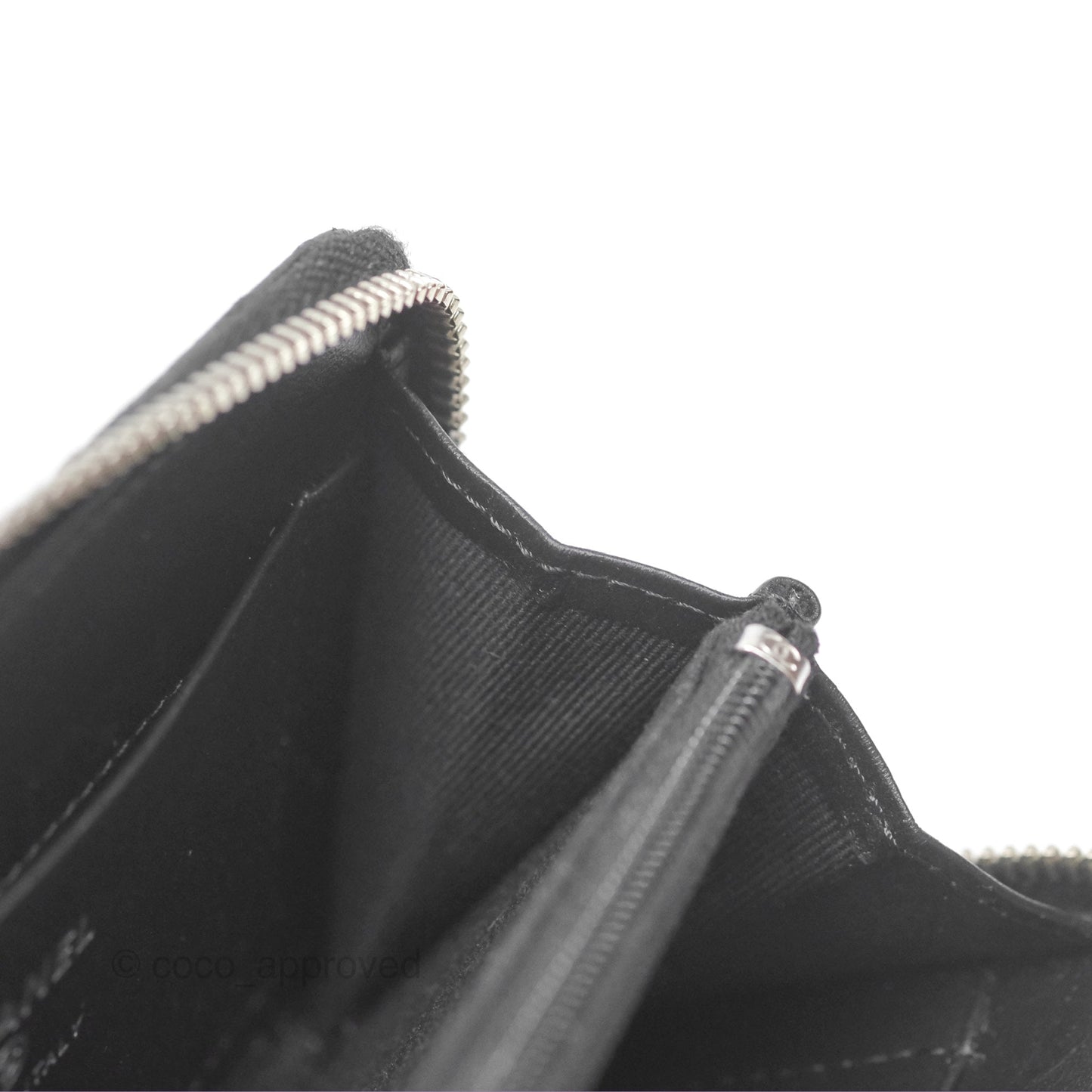 Chanel Zipped Coin Purse Black Caviar White CC Silver Hardware